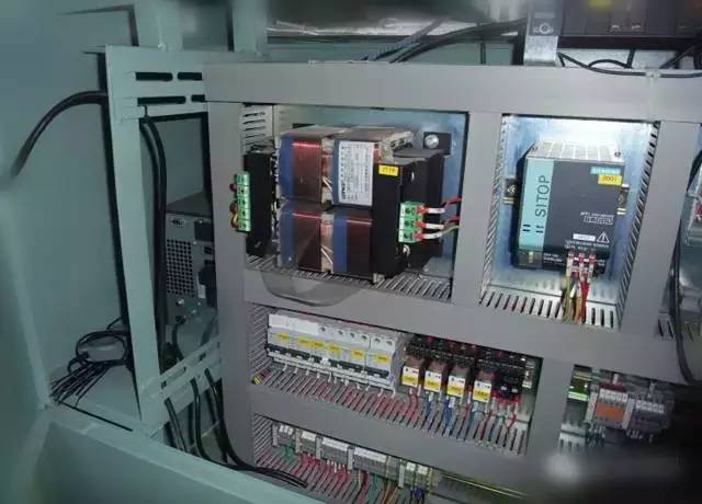 1463649601299888.jpg 电气柜成套安装实例图解 ,值得收藏!的图8